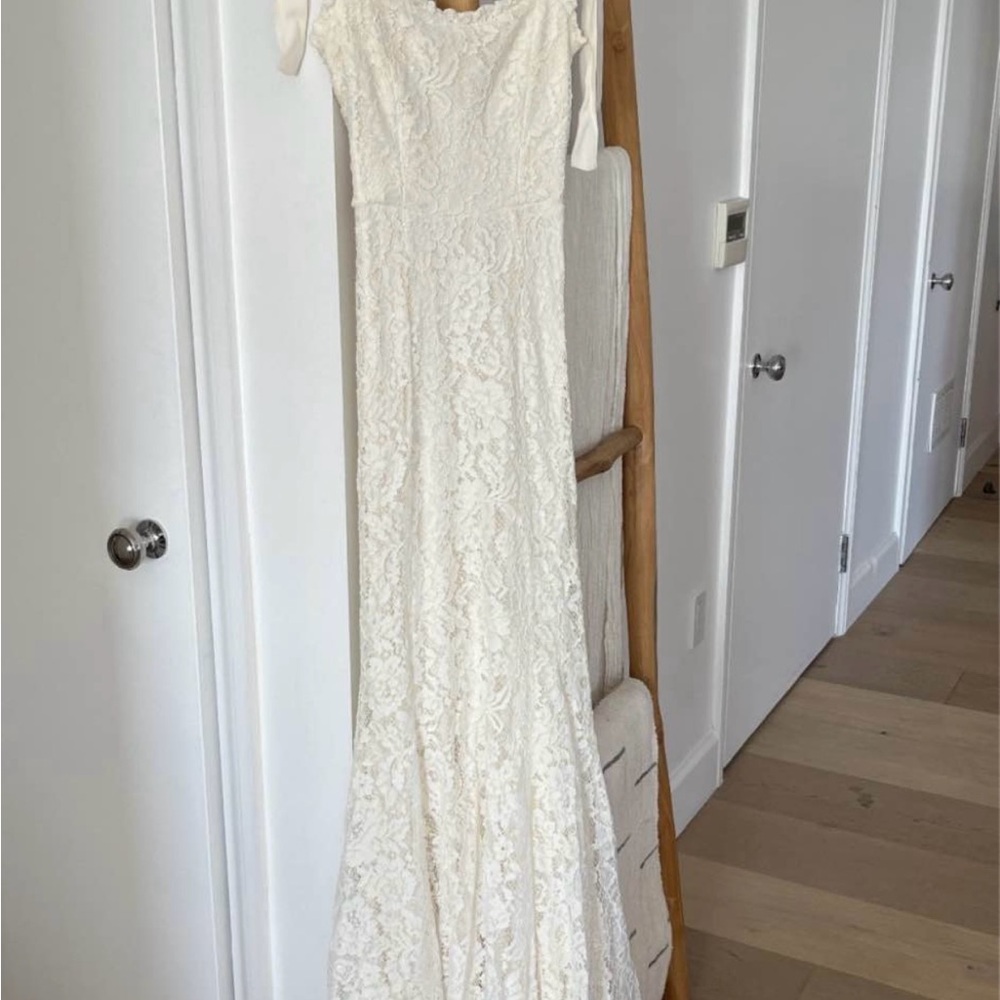 Reformation Lace Wedding Dress in Cream - Picture 6 of 12